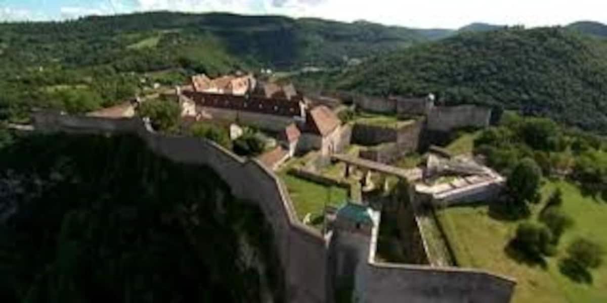 Gite 3 Etoiles "Entre Sources Et Riviere" Besancon Vaire-le-Grand Екстер'єр фото